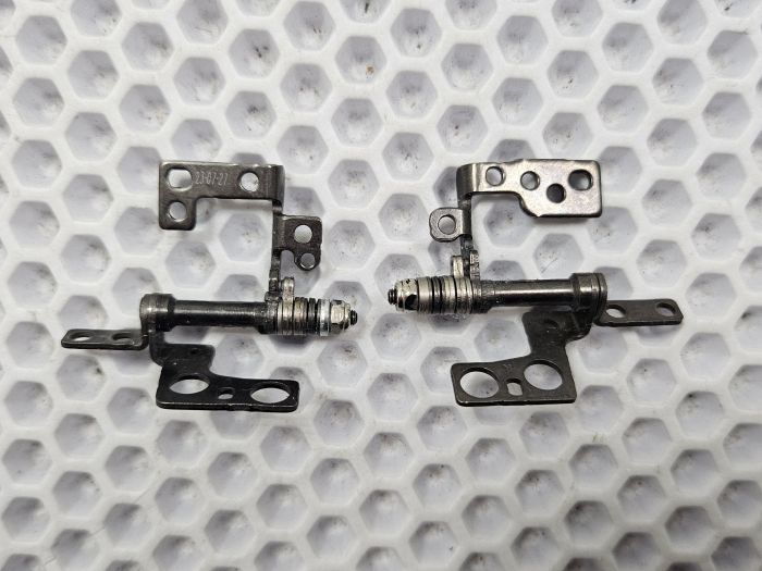 Петли для Honor MagicBook 15 BMH-WDQ9HN (пара)