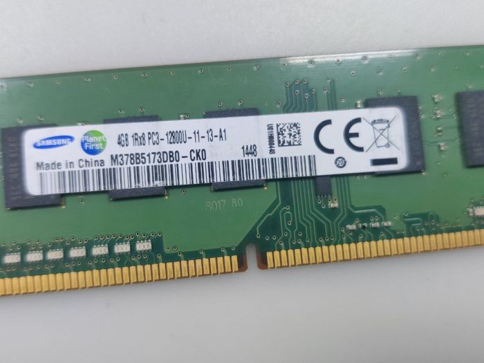 Оперативная память Samsung DDR3 4GB DIMM 1600 МГц  M378B173DB0-CK0 б/у