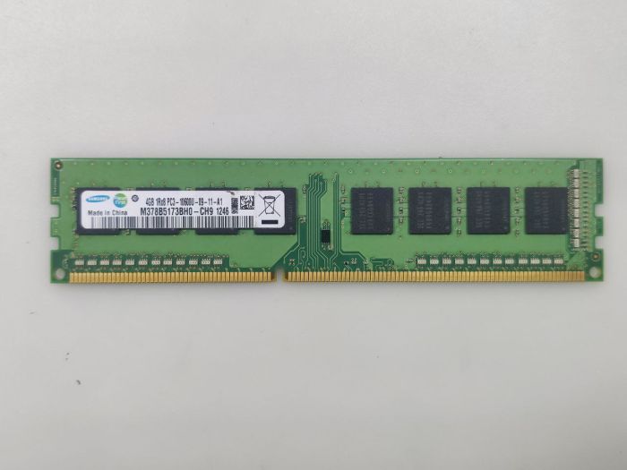 Оперативная память DIMM DDR3 1333MHz 4ГБ Samsung M378B5173BH0-CH9 б/у