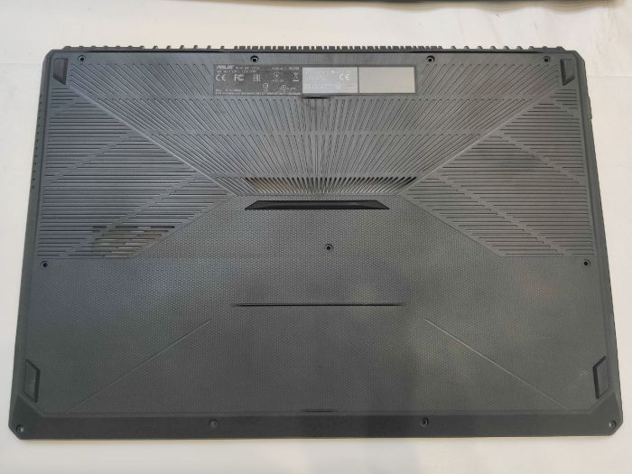 Корпус для ноутбука Asus FX705 с решеткой радиатора справа