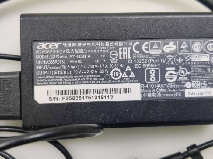 Зарядка для ноутбука Acer 19V 3.42A (65W) 5.5x1.7мм б/у