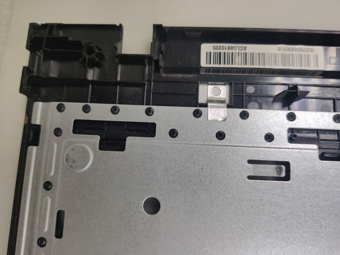 Верхняя часть корпуса (топкейс) Lenovo G50-30 Z50-75 AP0TH000300 металлический, сломаны футорки в верхней части