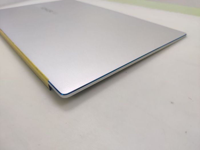 Крышка матрицы HONOR MagicBook 15, X15 2020-2022 года серебристая,с голубой окантовкой