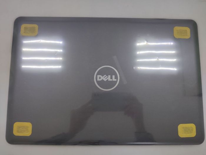 Крышка матрицы для ноутбука Dell 15 5565 5567 15-5000 p/n AP1P6000400