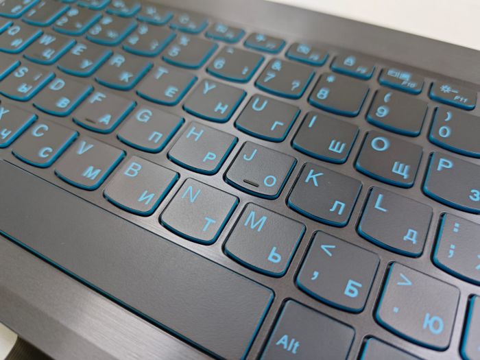 Верхняя часть корпуса (топкейс) Lenovo IdeaPad Gaming L340-15IRH с клавиатурой помят угол
