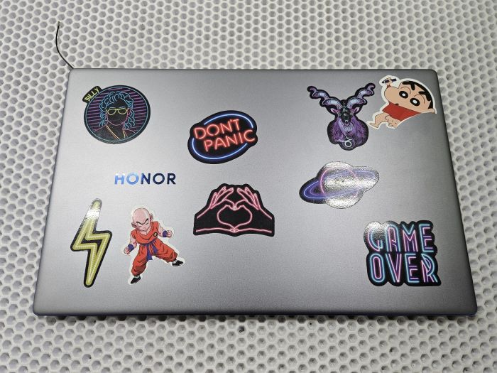 Крышка матрицы Honor MagicBook 15 BMH-WDQ9HN серая с голубой окантовкой (наклейки)